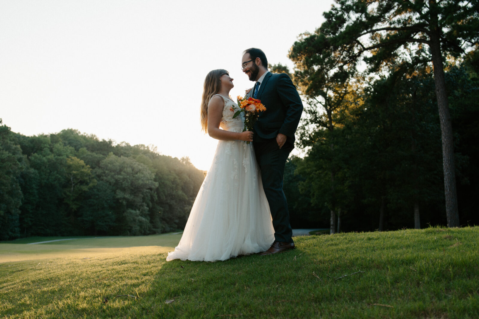 Average Cost of Tennessee Wedding in 2025 | Tri-Cities, Tennessee Wedding Photographer