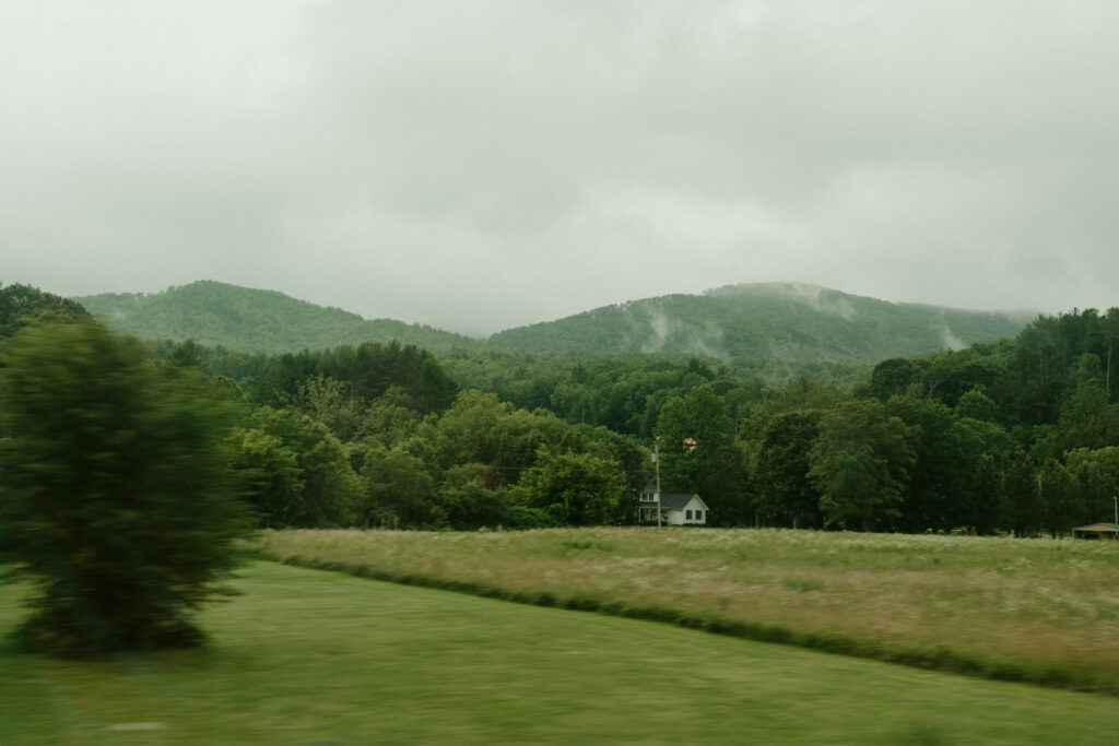 East Tennessee Wedding Venue: The Ridges at Deer Run | by an East Tennessee Wedding Photographer