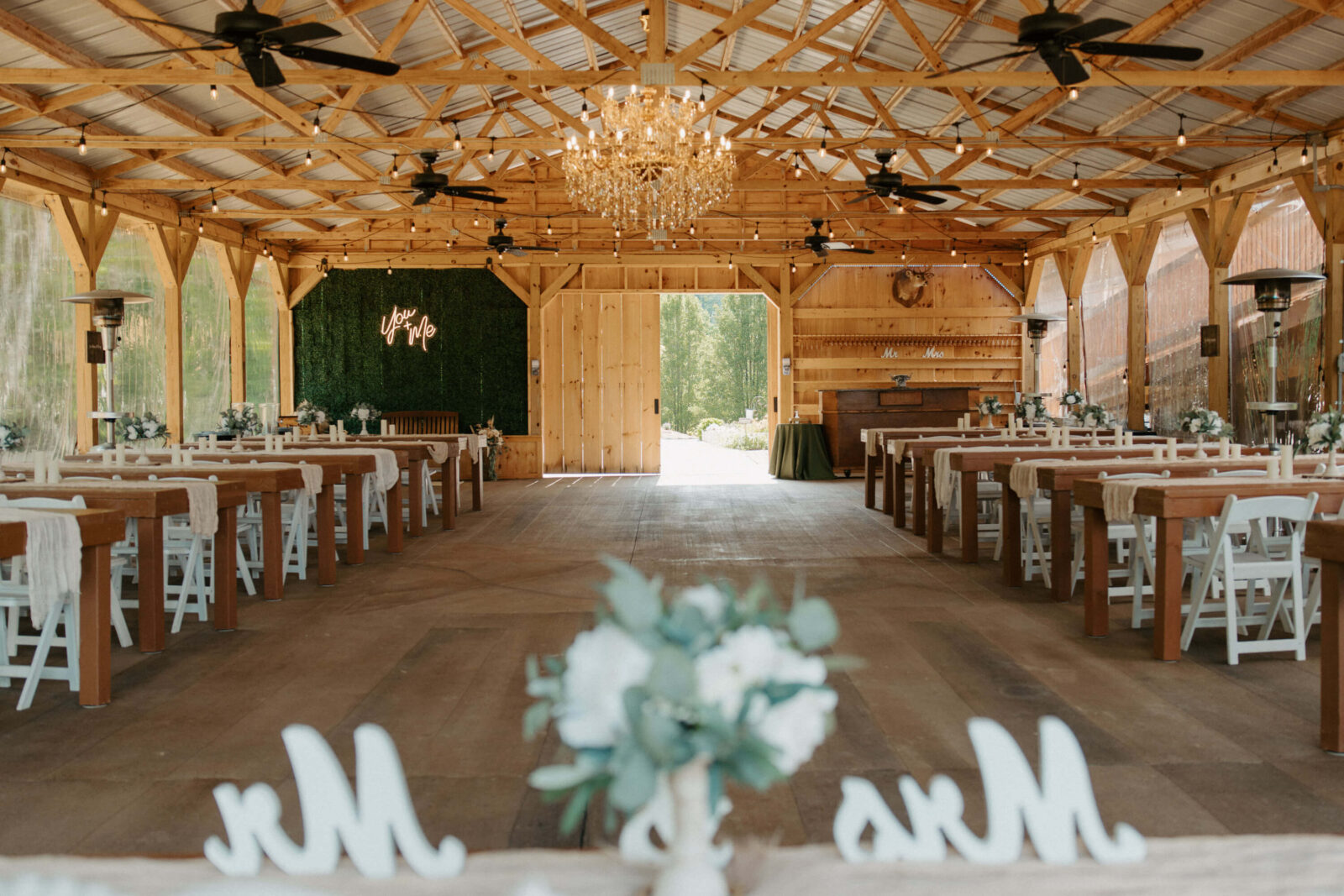 East Tennessee Wedding Venue: The Ridges at Deer Run | by an East Tennessee Wedding Photographer