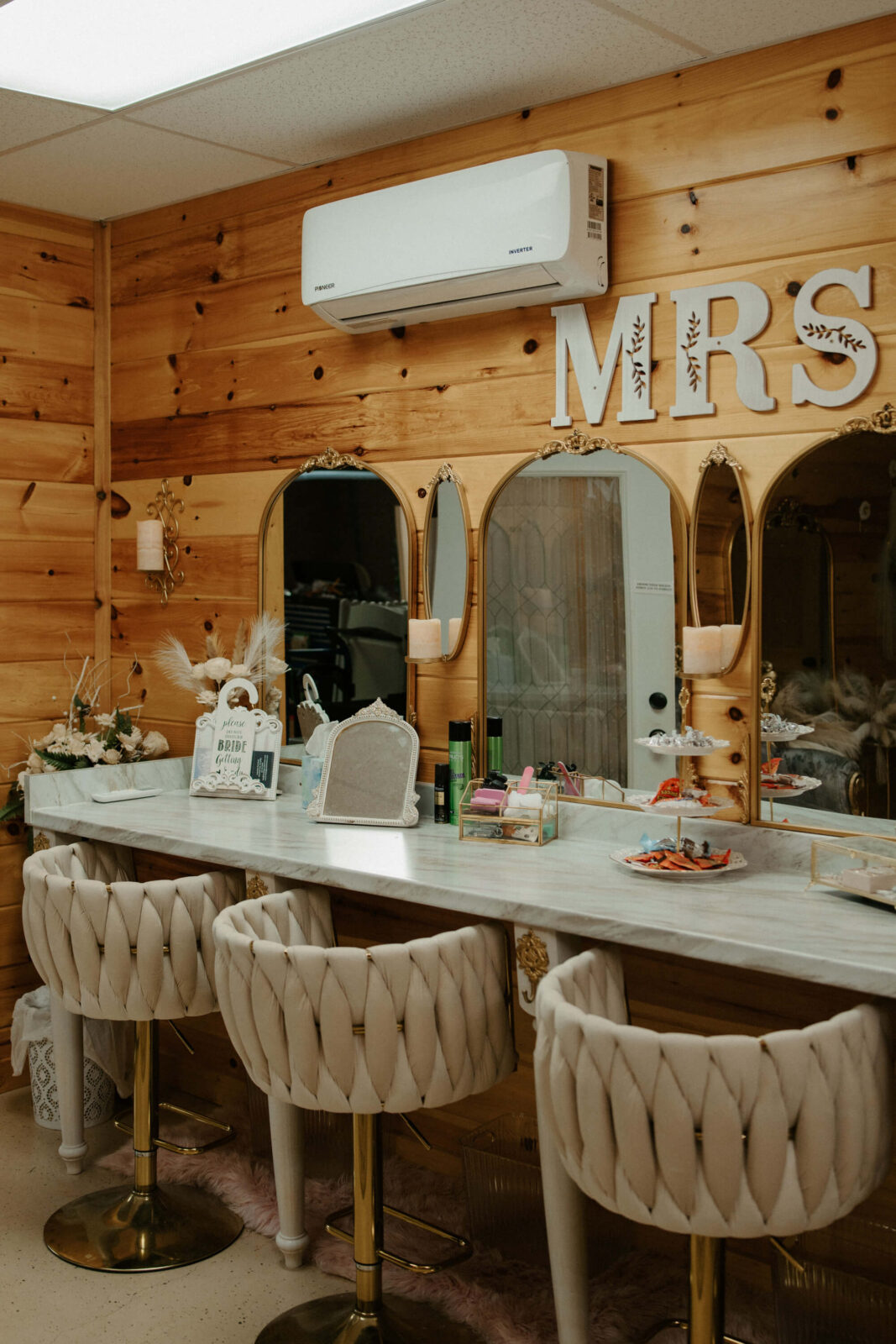East Tennessee Wedding Venue: The Ridges at Deer Run | by an East Tennessee Wedding Photographer