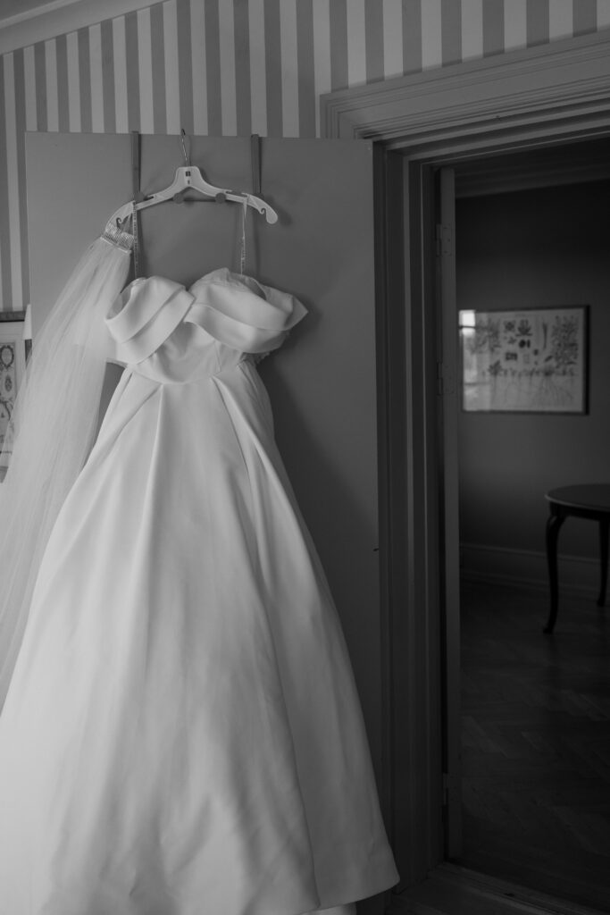 Destination wedding photography at Kjørbo gård in Oslo, Norway